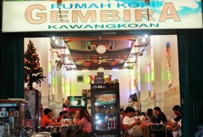 Rumah Kopi Gembira, Jalan Raya Kawangkoan.